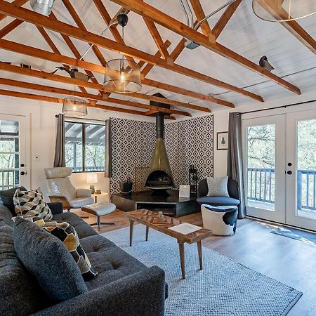 The Pine House - Cozy Mid-Century Modern, Pet-Friendly别墅 外观 照片