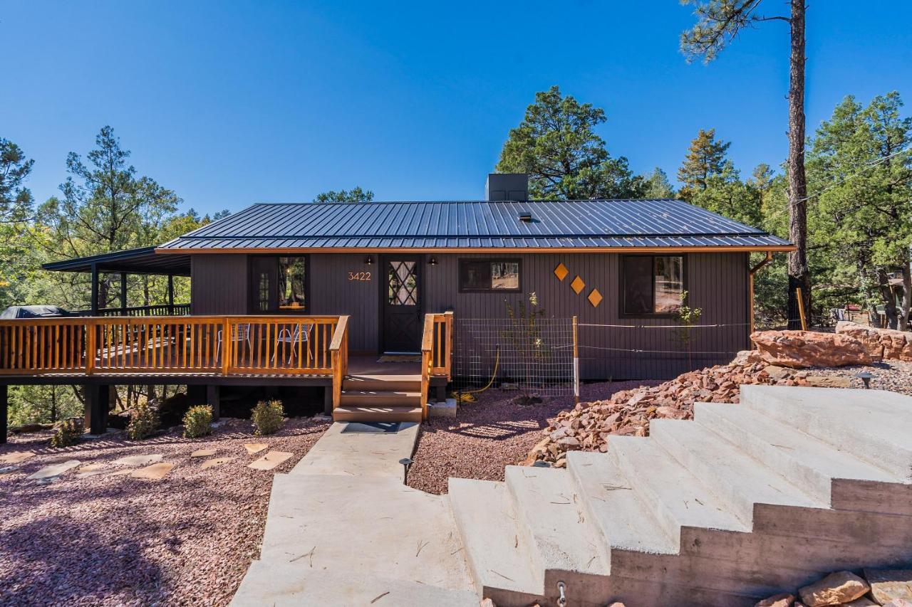 The Pine House - Cozy Mid-Century Modern, Pet-Friendly别墅 外观 照片